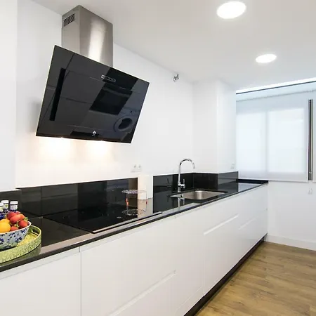 Homeforguest Stylish And Modern Overlooking Las Canteras דירה לאס פאלמס דה גראן קנאריה